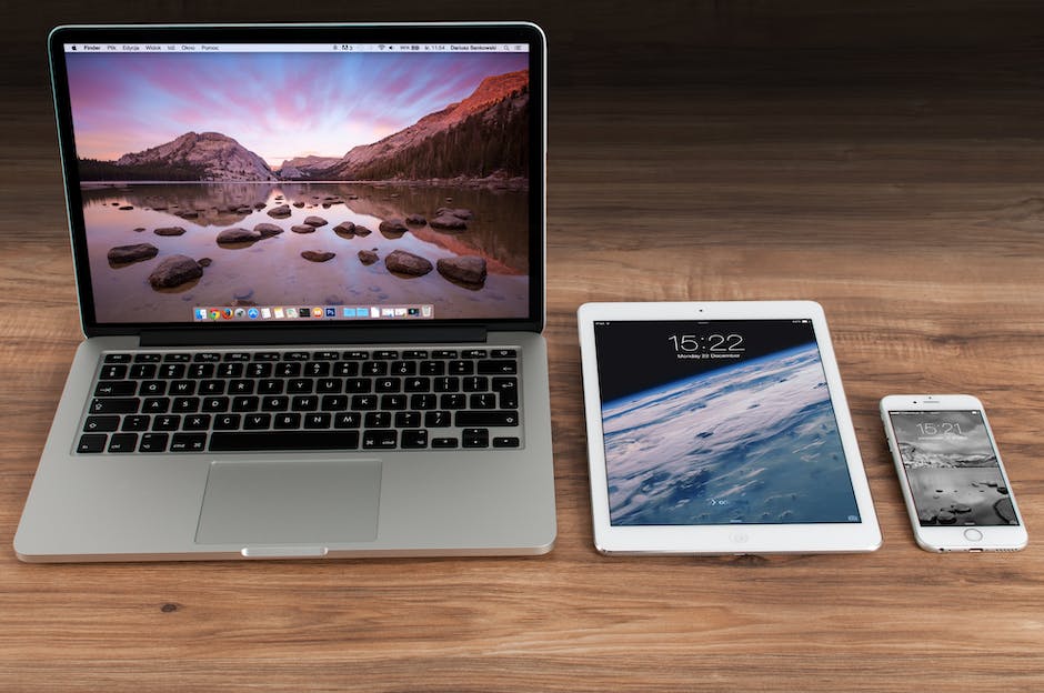 MacBook czy iMac – co wybrać?