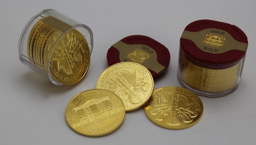 Inwestowanie w metale szlachetne – dlaczego warto rozważyć monety i sztabki jako formę ochrony oszczędności